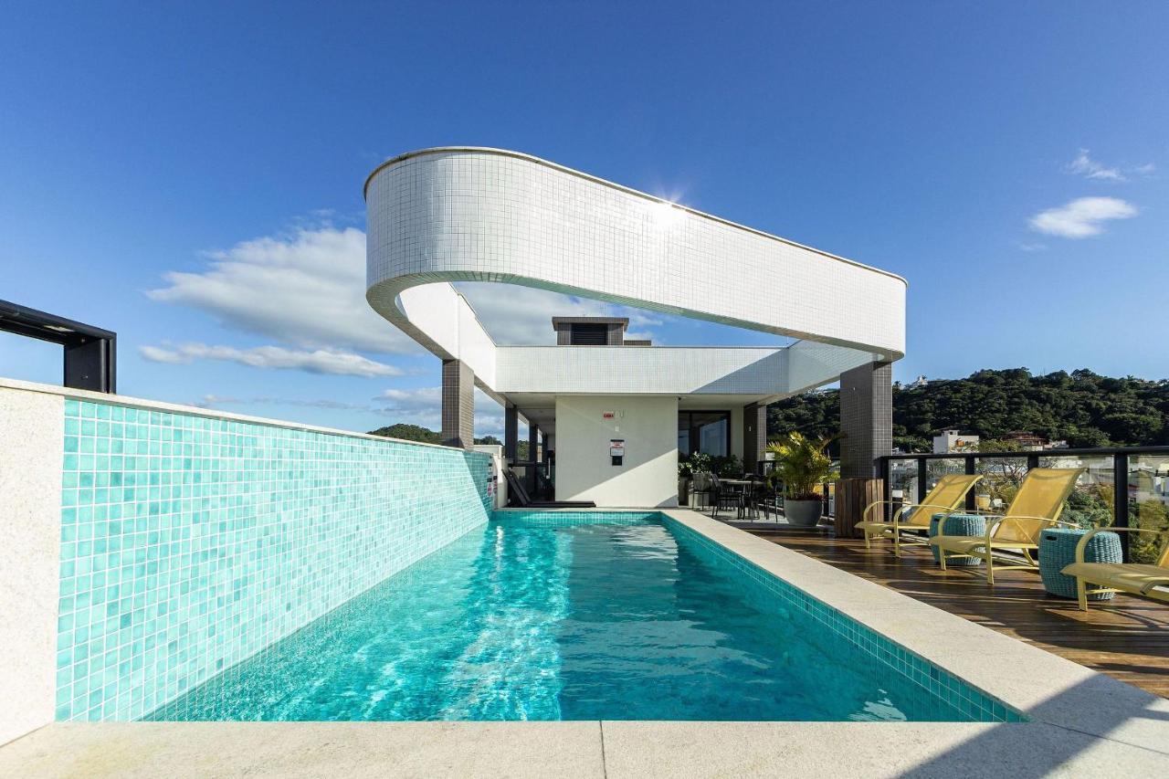 Aion Suites 205 - Lindo Apartamento Com Vista Para O Mar, A 60M Da Praia De Bombinhas, Com Piscina E Academia No Rooftop. Экстерьер фото